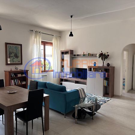 Amsicora 93 Apartment Porto Torres Luaran gambar