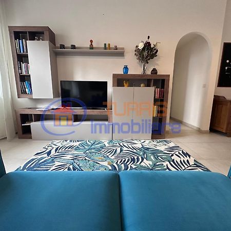 Amsicora 93 Apartment Porto Torres Luaran gambar
