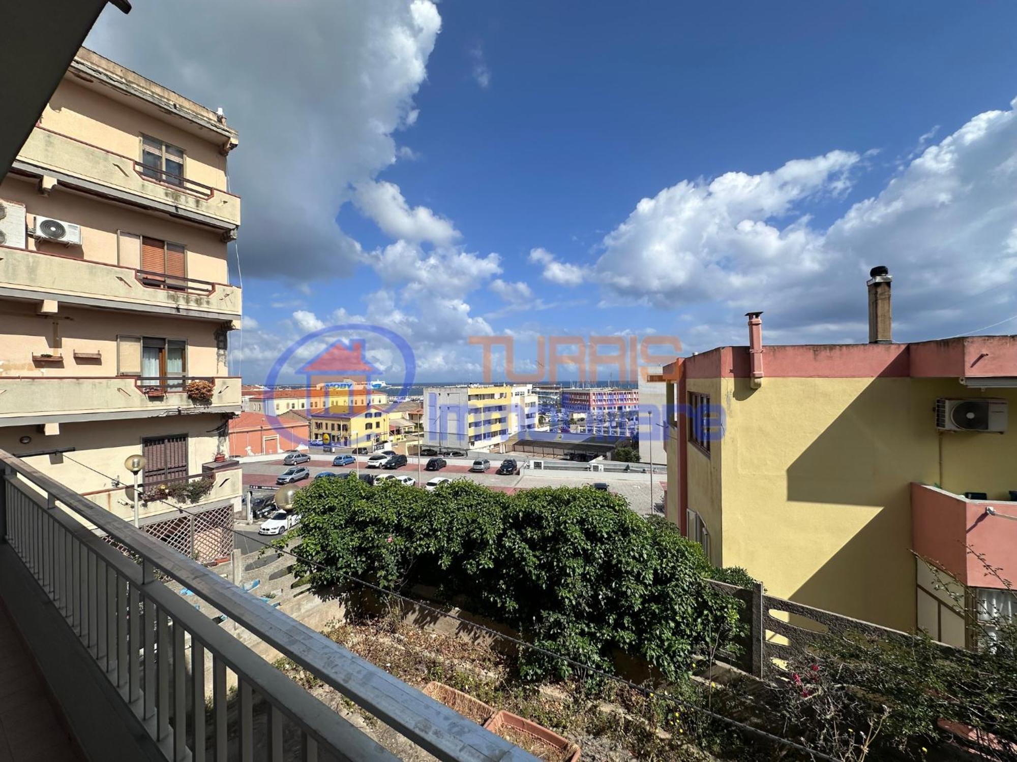 Amsicora 93 Apartment Porto Torres Luaran gambar